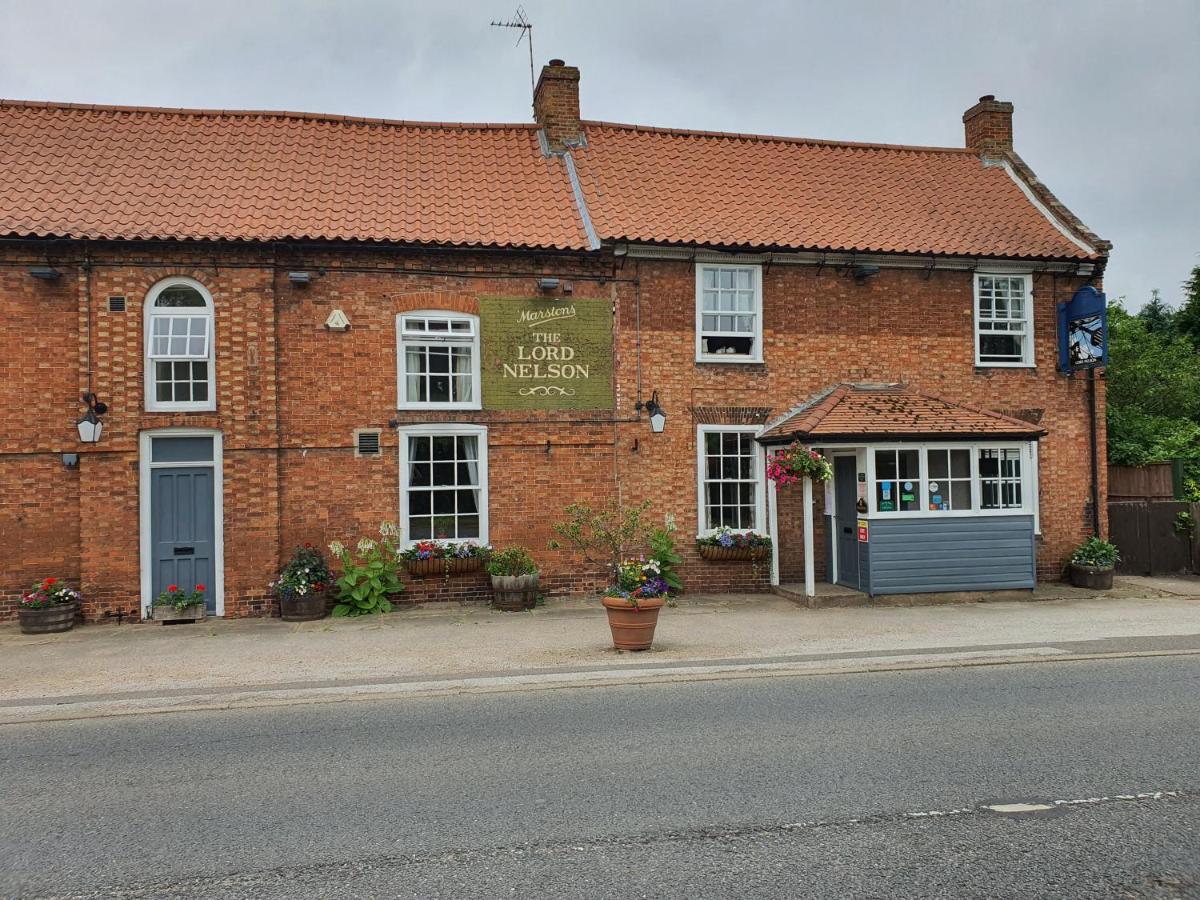 The Lord Nelson Inn Newark-on-Trent  Exterior photo