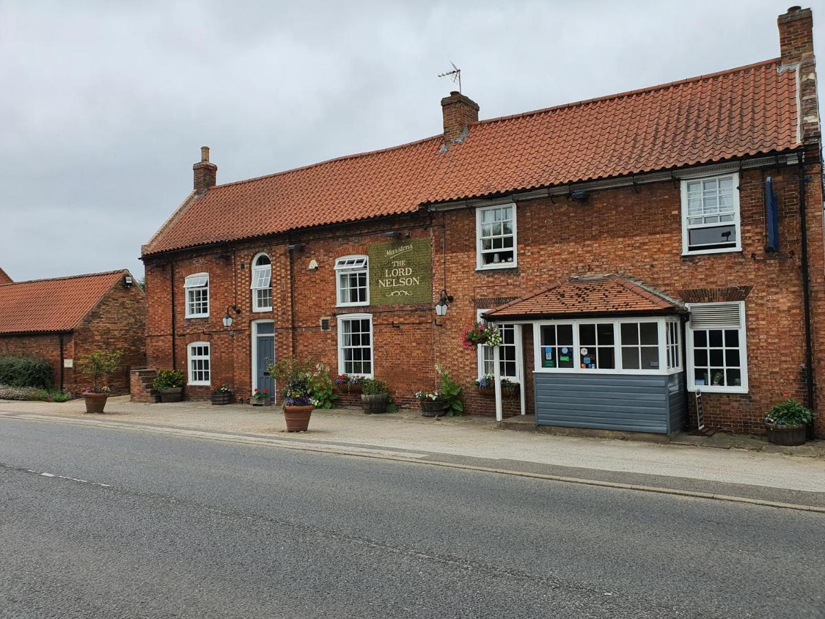 The Lord Nelson Inn Newark-on-Trent  Exterior photo