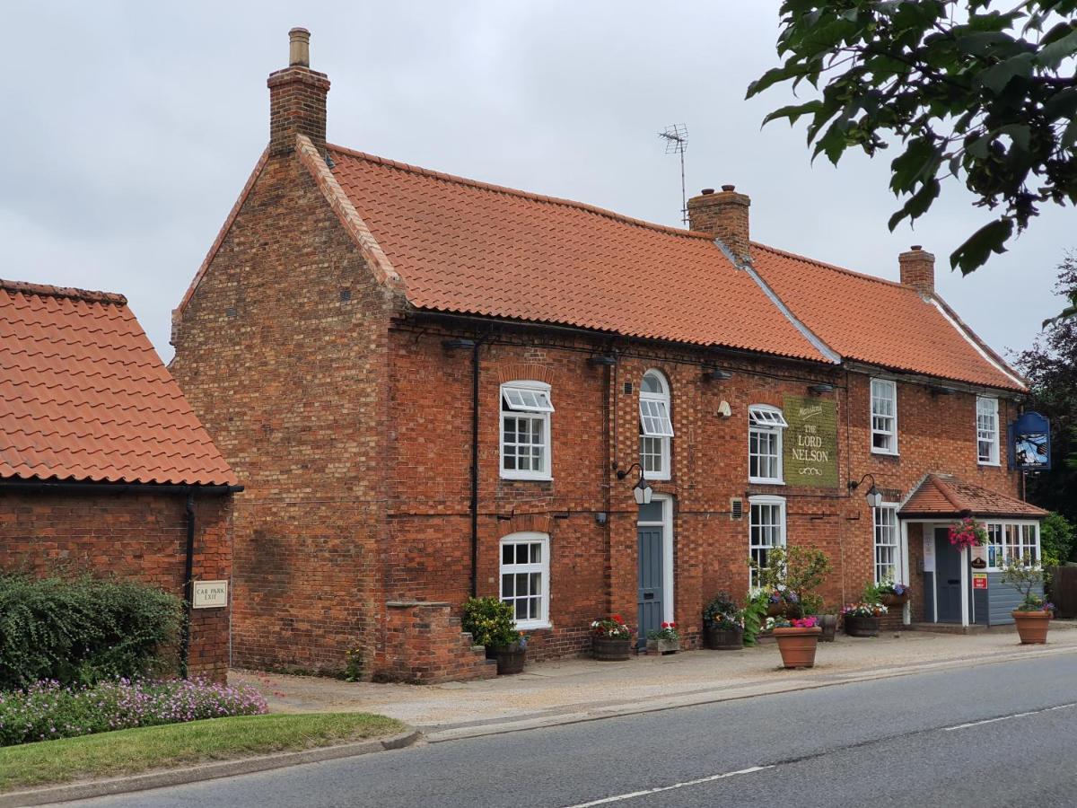 The Lord Nelson Inn Newark-on-Trent  Exterior photo