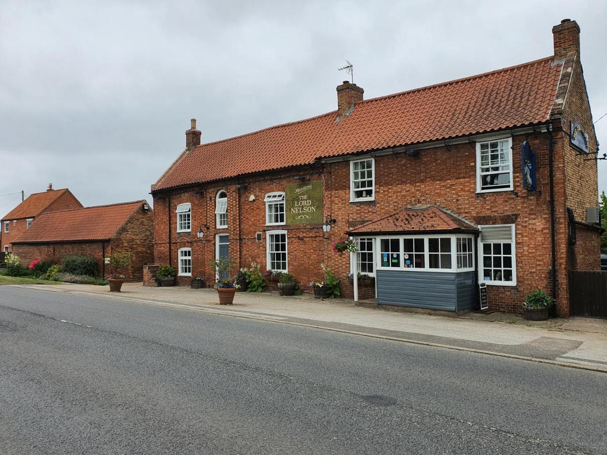 The Lord Nelson Inn Newark-on-Trent  Exterior photo