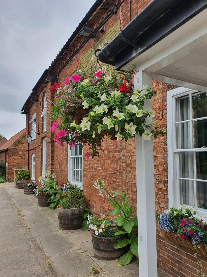 The Lord Nelson Inn Newark-on-Trent  Exterior photo