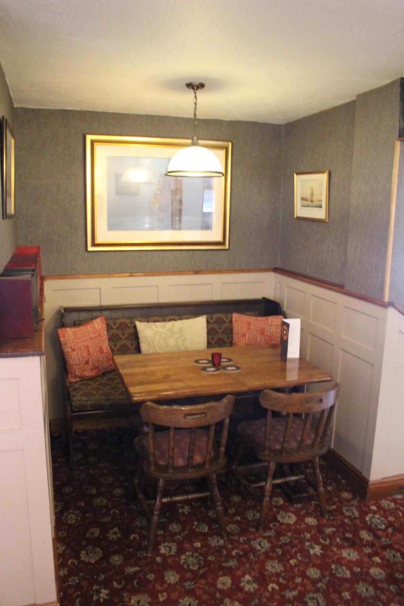 The Lord Nelson Inn Newark-on-Trent  Exterior photo