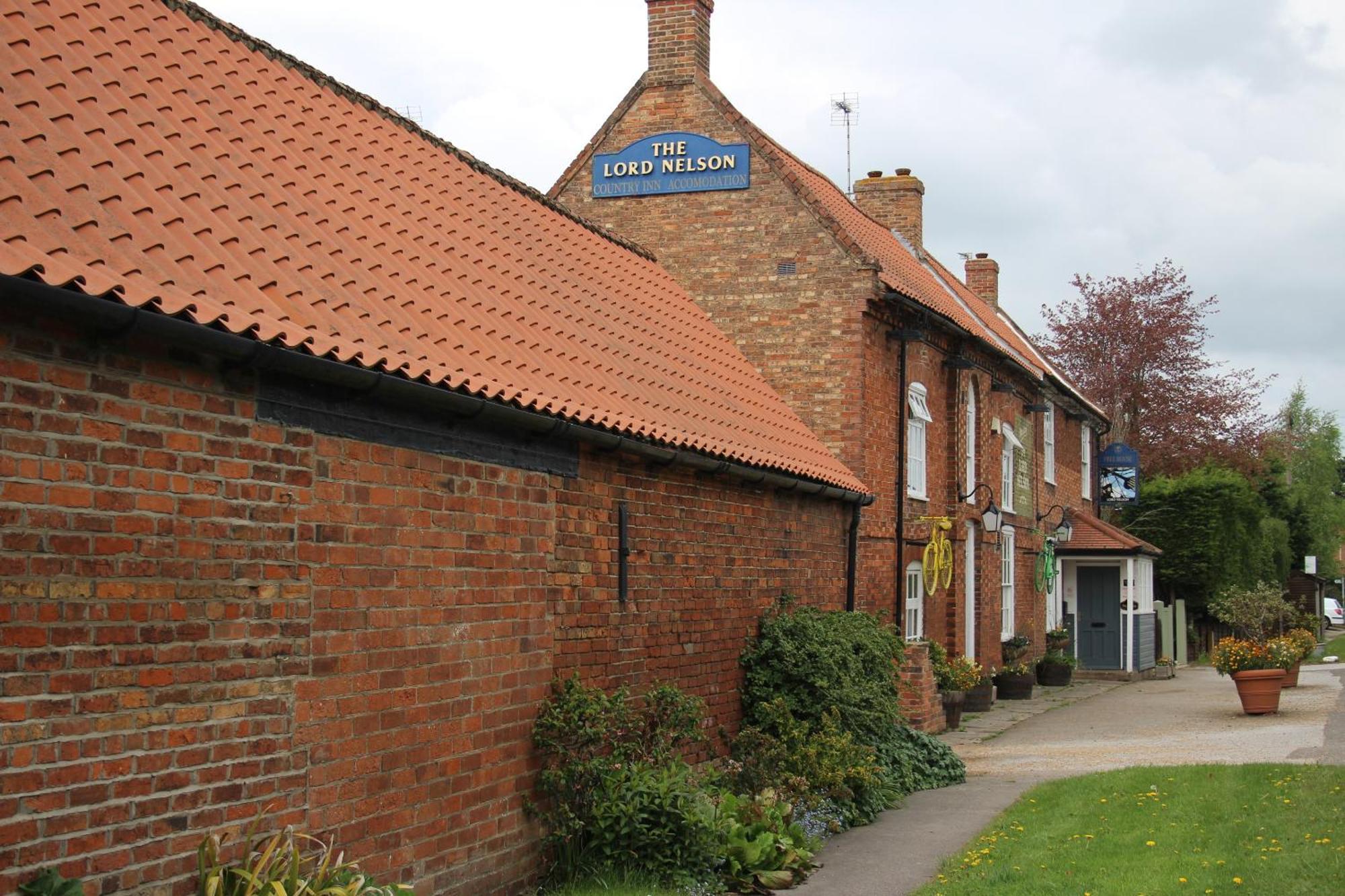The Lord Nelson Inn Newark-on-Trent  Exterior photo